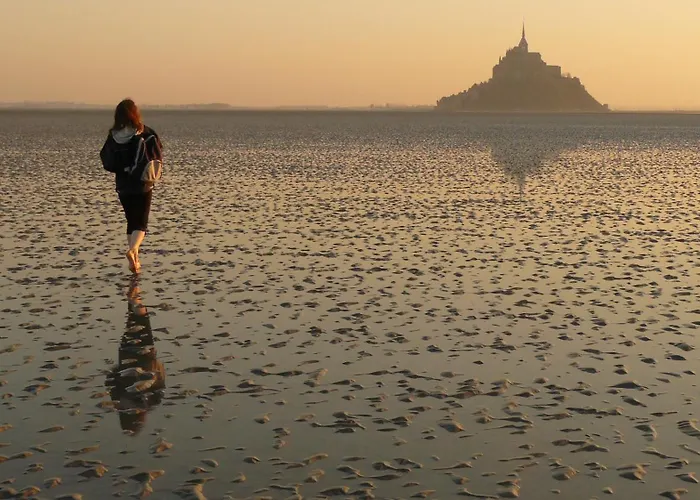 Chateau De Bouceel - Mont Saint Michel